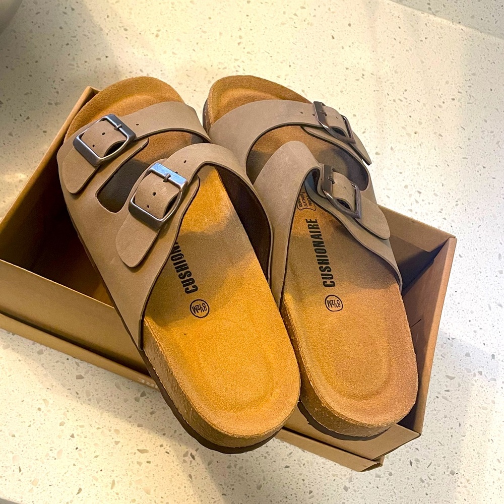 Sandals 8.5 Cushionare NWT